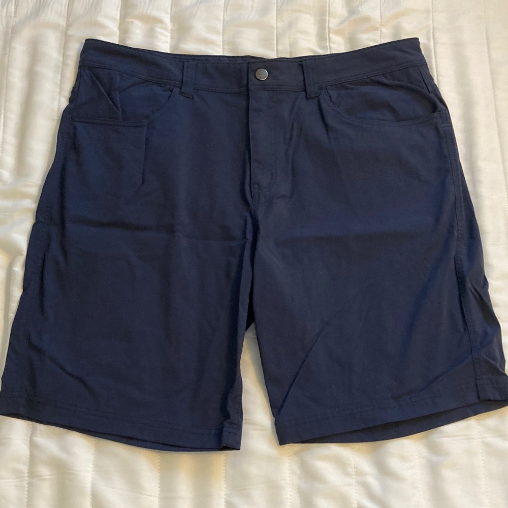 Toad&Co Dark Blue Flat Front Shorts